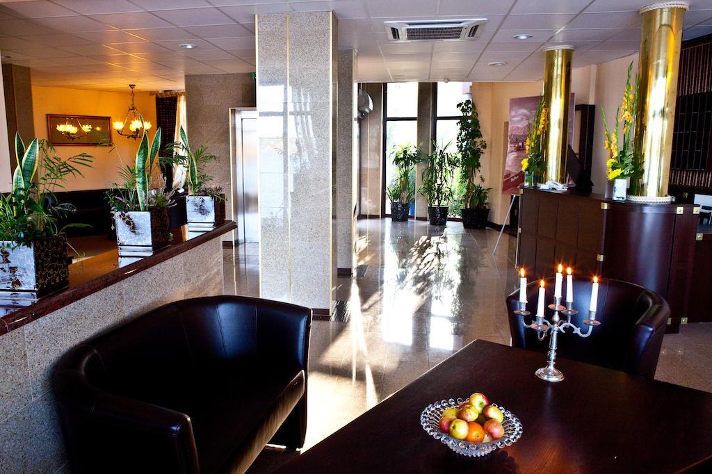 Shuma Hotell Dąbrowa Górnicza Eksteriør bilde