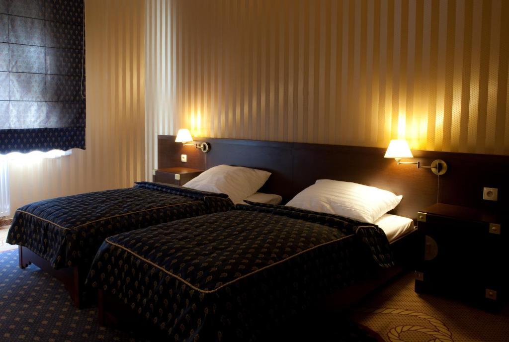 Shuma Hotell Dąbrowa Górnicza Rom bilde